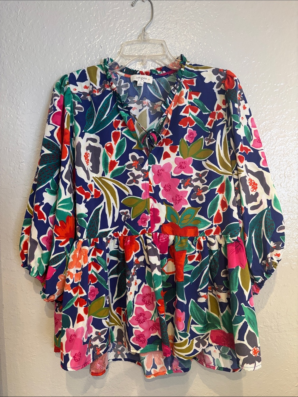 Umgee Navy Floral Peplum Tunic with Multi-Color Blooms Sz 1XL Flared Hem Top